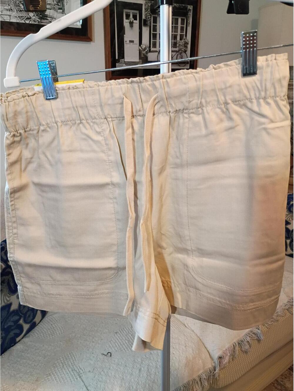 Hillary Bradely Khaki and black shorts